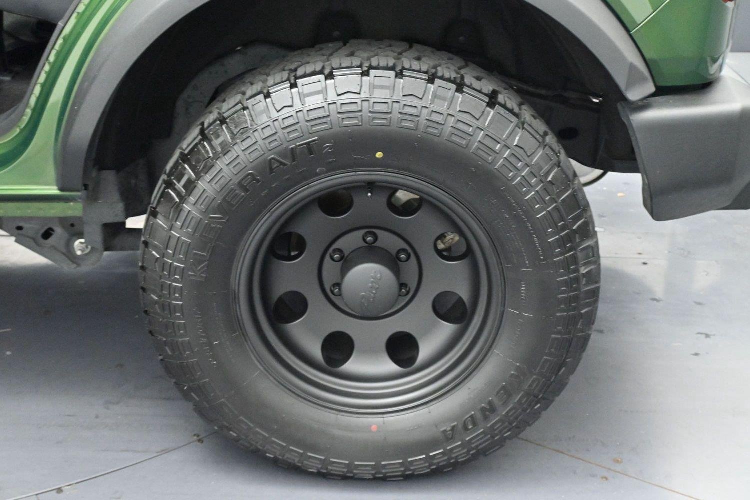 Used 2025 Green Ford Base image 38