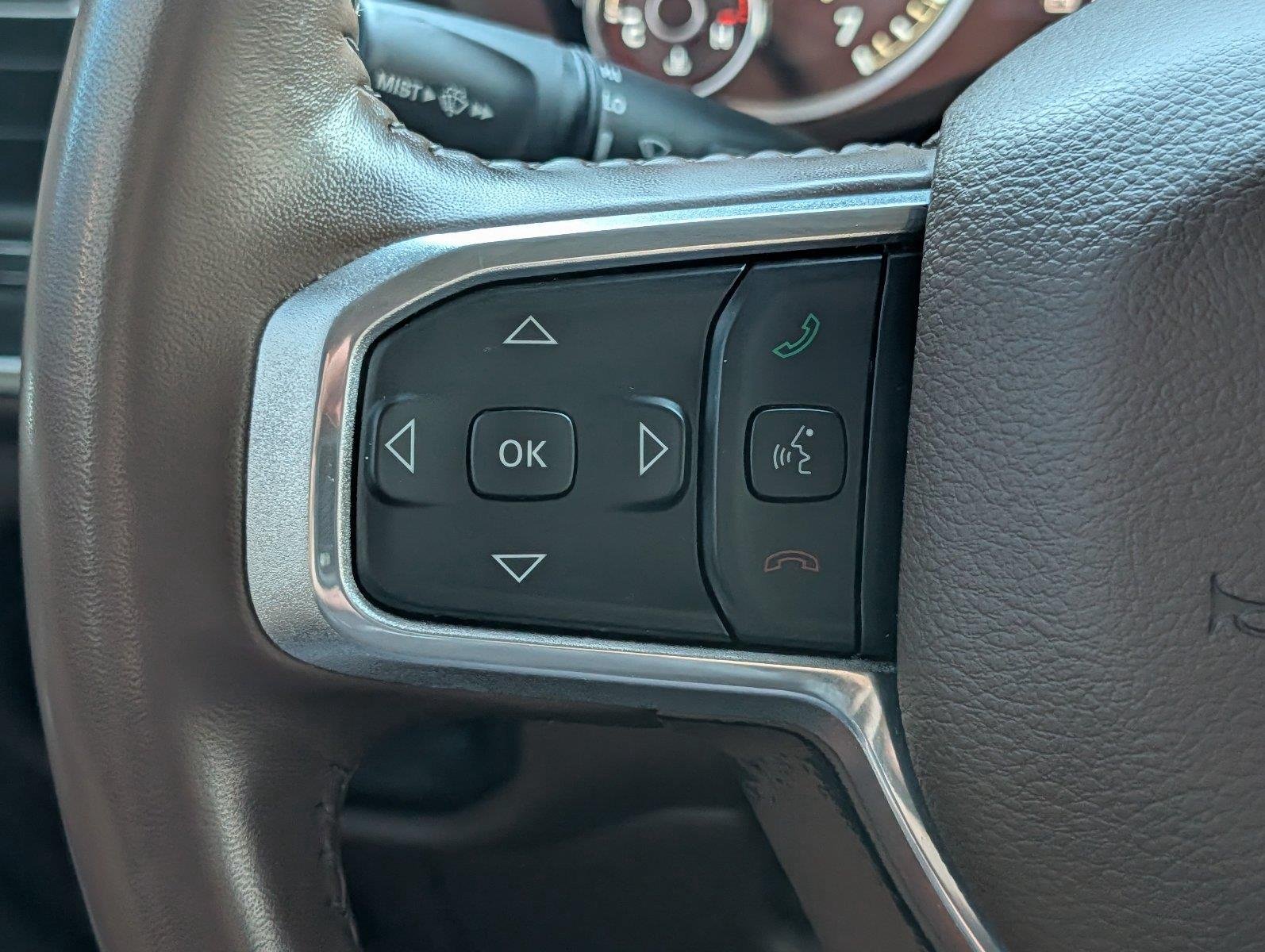 Used 2021 Diamond Black Crystal Pearlcoat Ram Laramie image 27