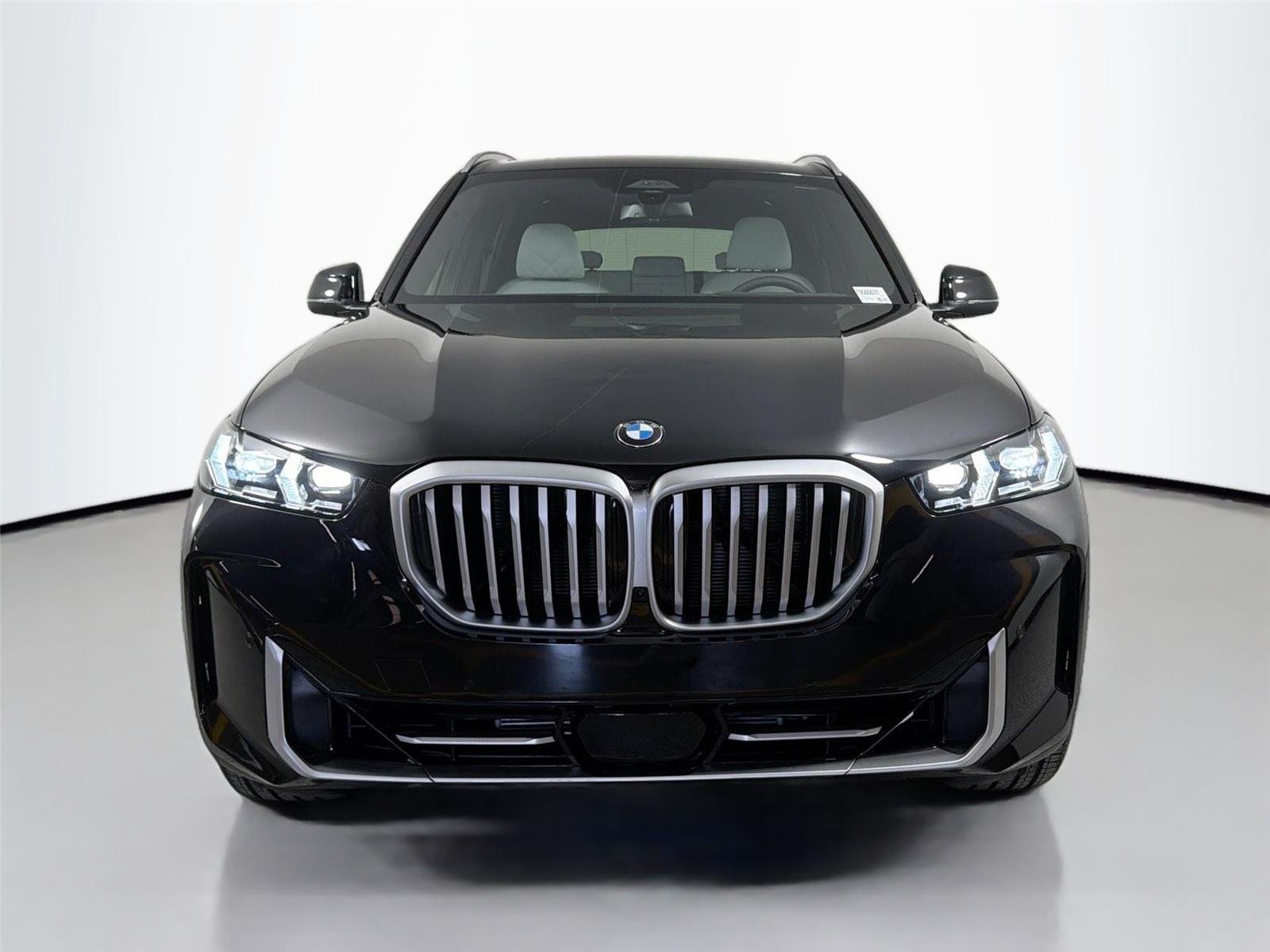 New 2026 Black Sapphire Metallic BMW xDrive40i image 2