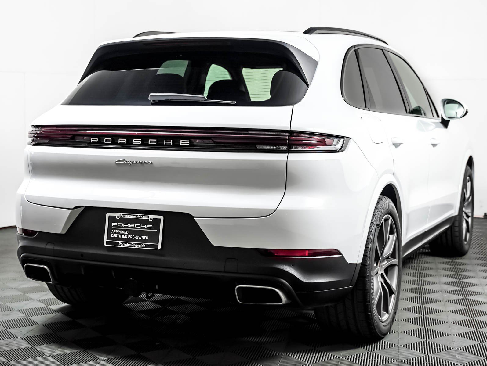 Certified Used 2024 CARRARA WHITE Porsche  image 10