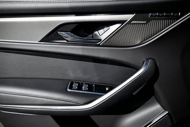 2026 Jaguar F-Pace R-Dynamic S - Photo 12