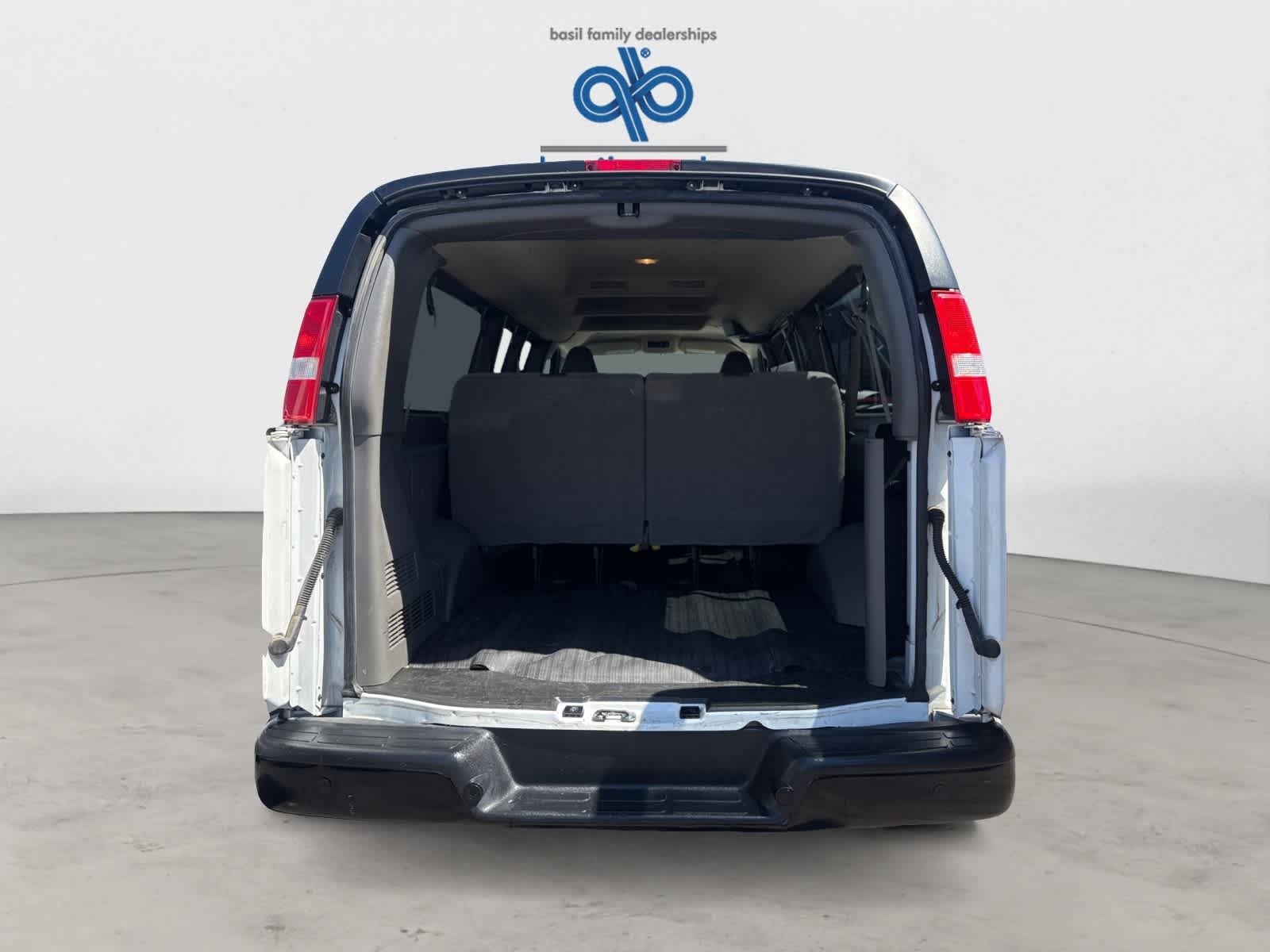 Used 2023 Summit White Chevrolet LS image 20