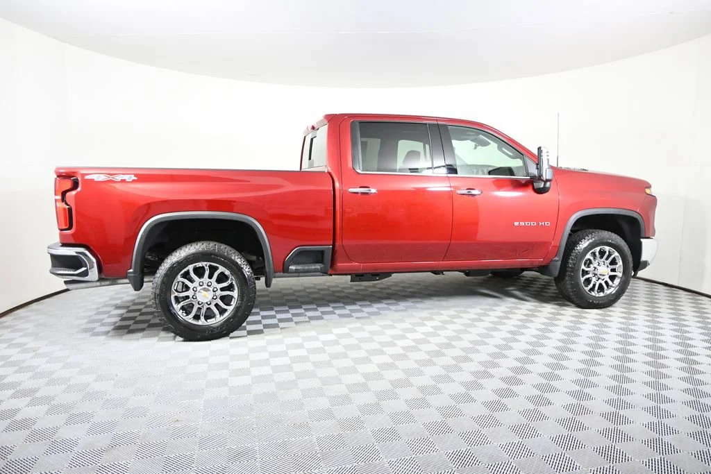 2026 Chevrolet Silverado 2500 HD LTZ - Photo 8