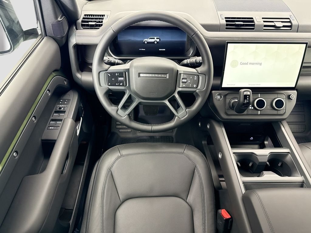 New 2026 Woolstone Green Land Rover X-Dynamic SE image 10
