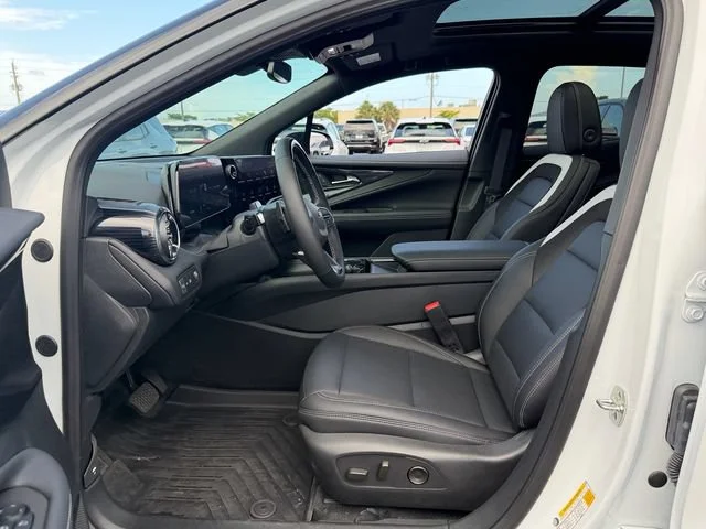 New 2026 Summit White Chevrolet LT image 5