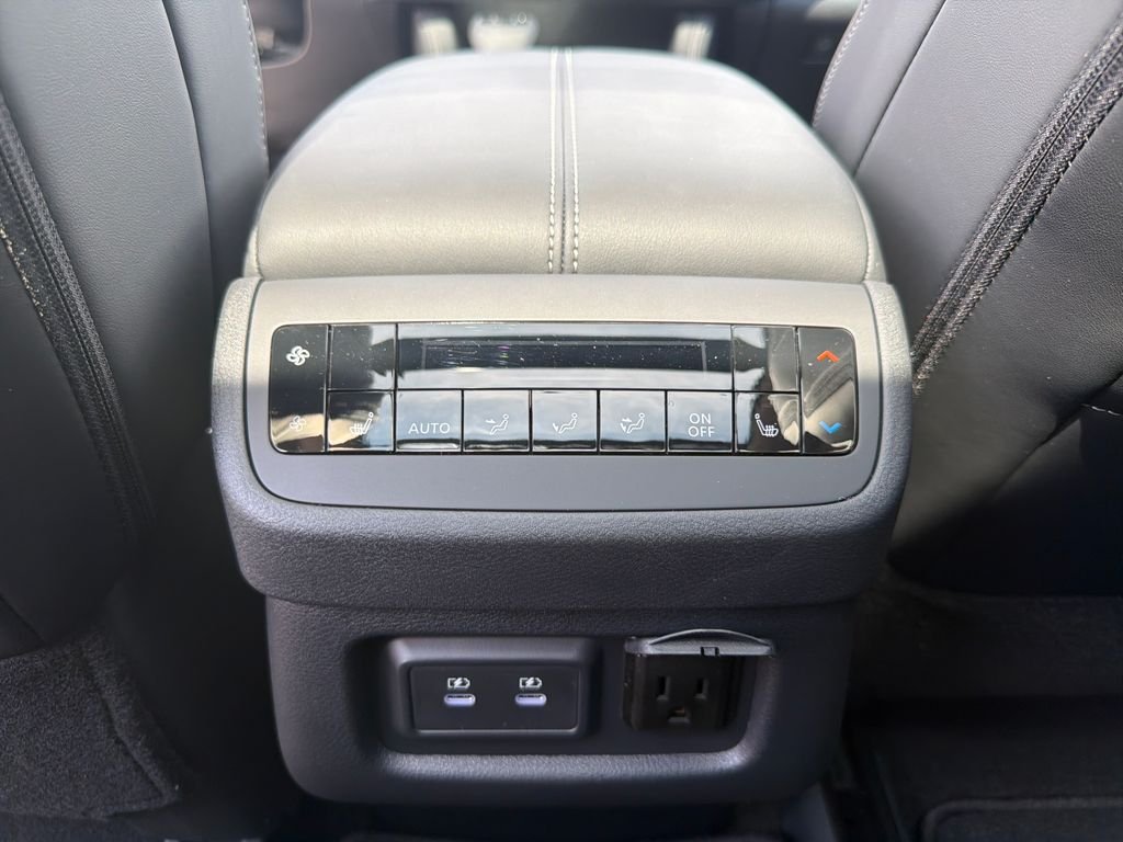 New 2026 Nissan Pathfinder Platinum 4D Sport Utility