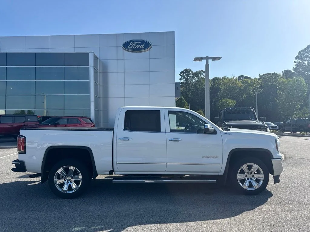 Used 2018 Summit White GMC SLT image 7