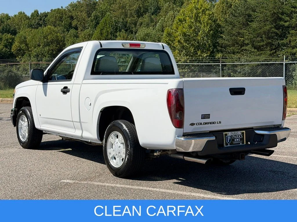 Used 2007 White Chevrolet LS image 3
