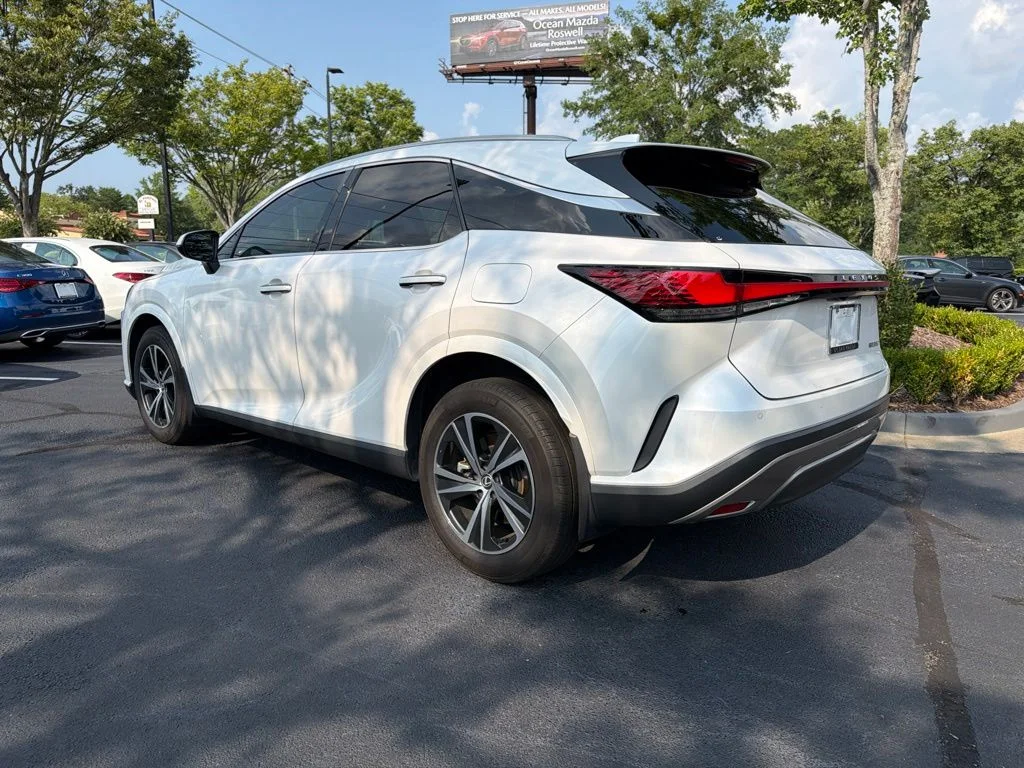 Used 2023 White Lexus 350 Premium image 7