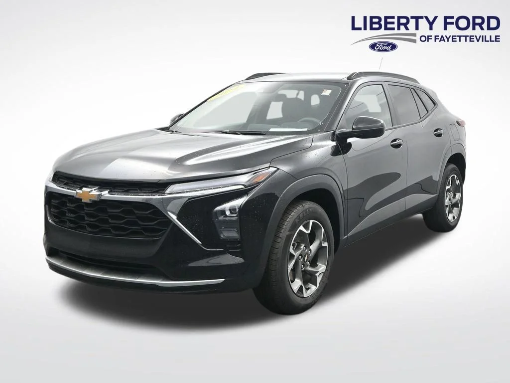 2024 Chevrolet Trax LT's photo