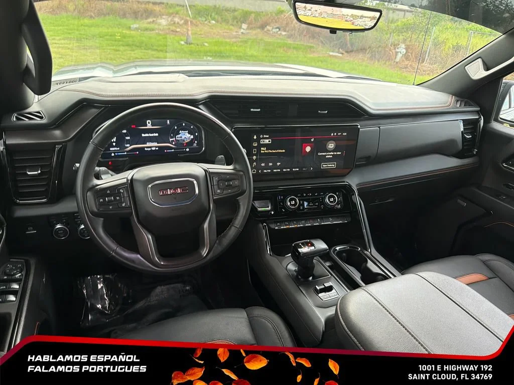 Used 2024 Sterling Metallic GMC AT4 image 31