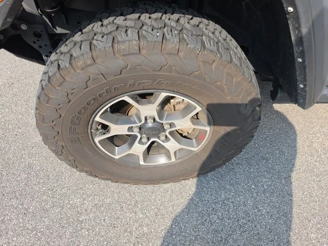 Used 2021 Silver Jeep Unlimited Rubicon image 10