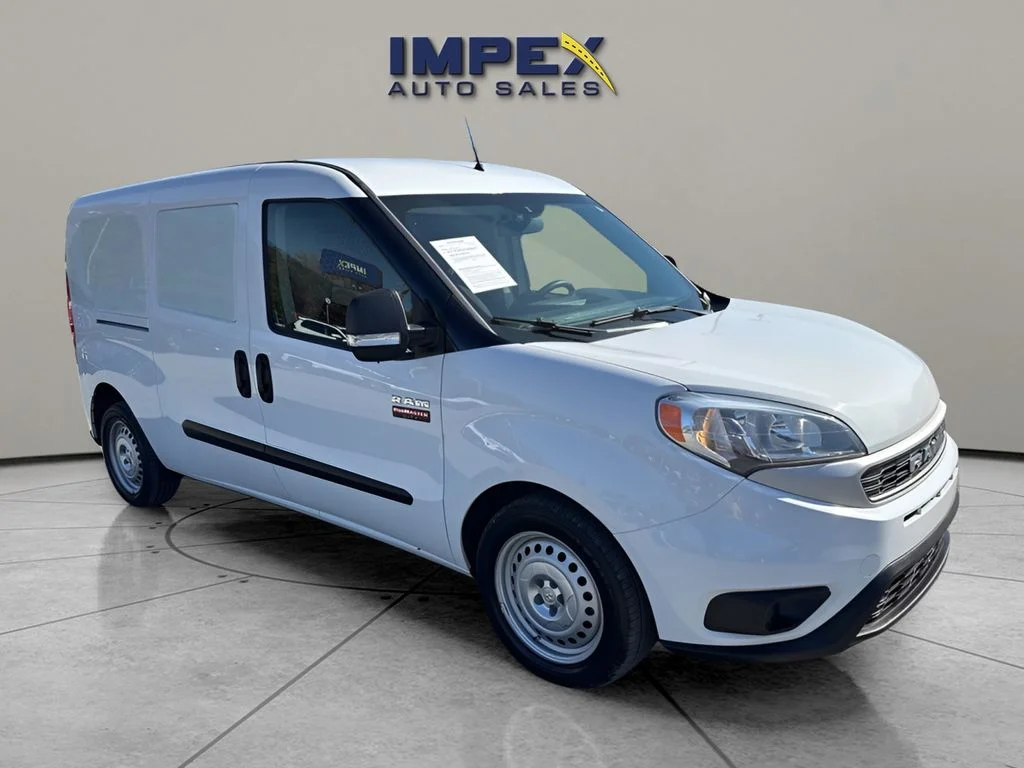 Used 2022 White Ram Base image 7