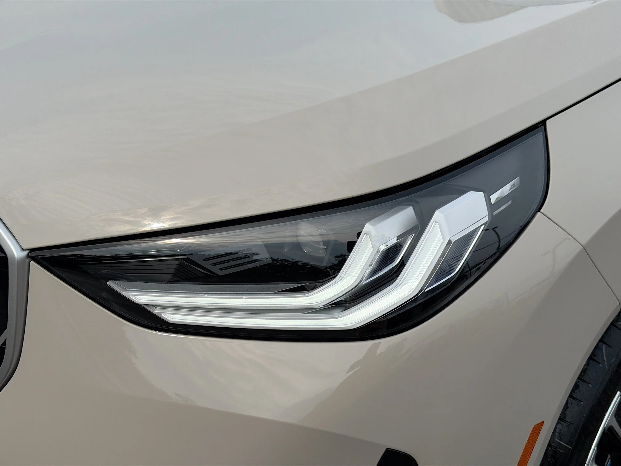 New 2026 Dune Grey Metallic BMW 30 xDrive image 9