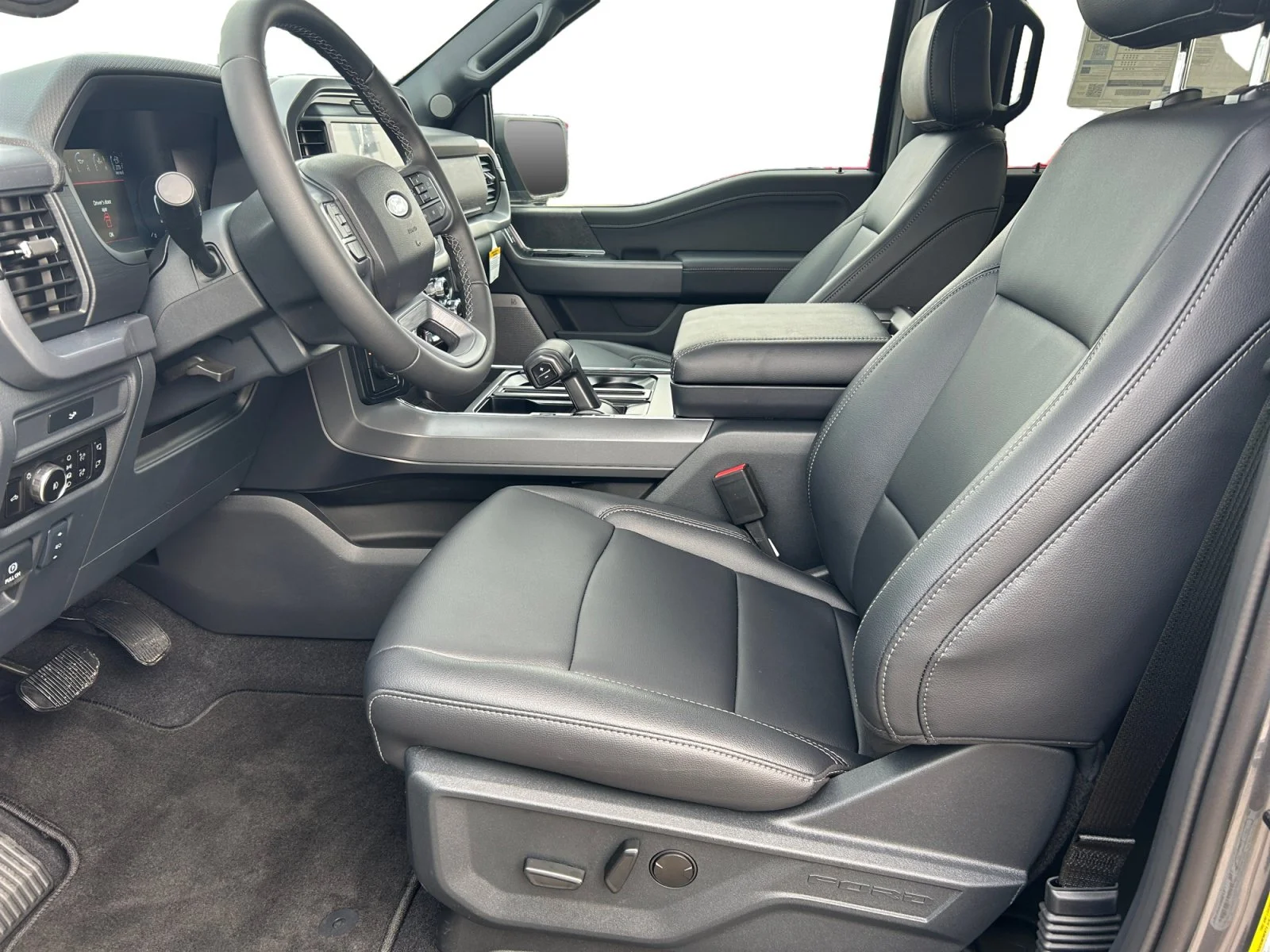 New 2026 Carbonized Grey Metallic Ford XLT image 14