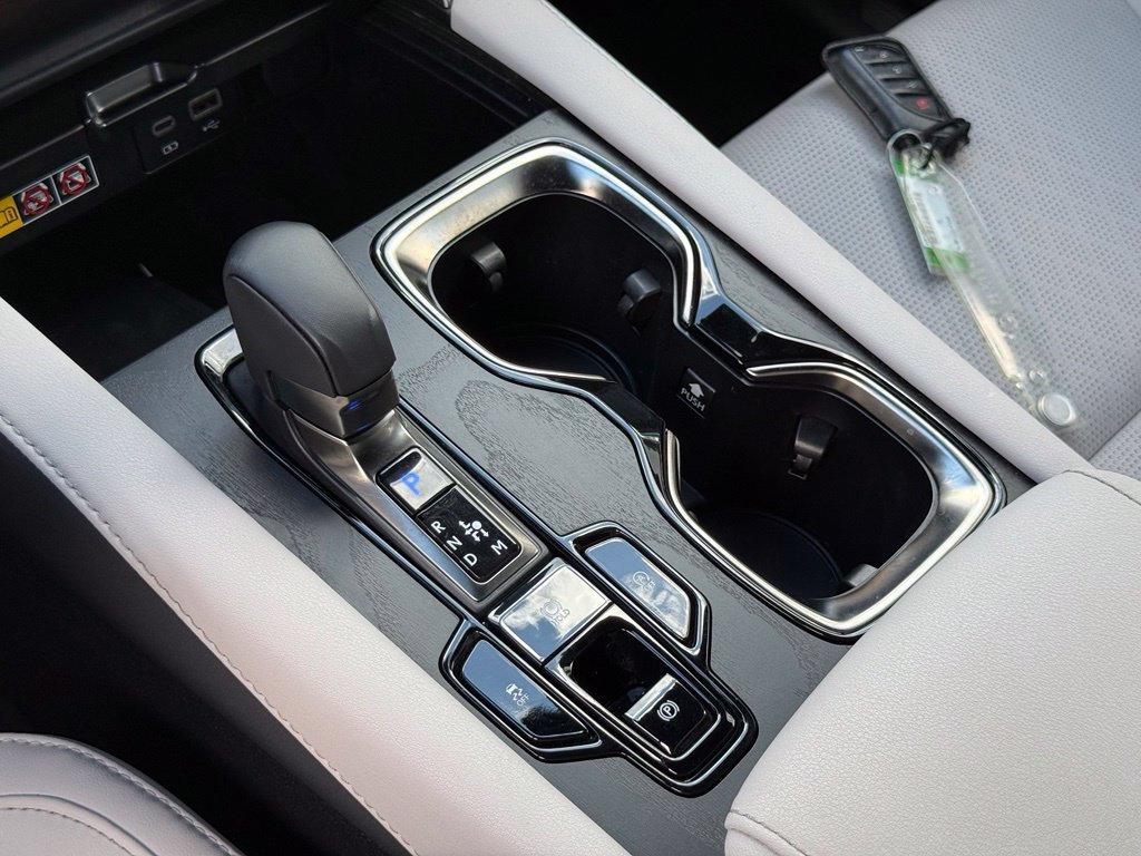 2025 Lexus RX 350 - Photo 36