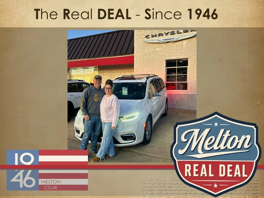 New 2025 Silver Jeep Latitude image 5