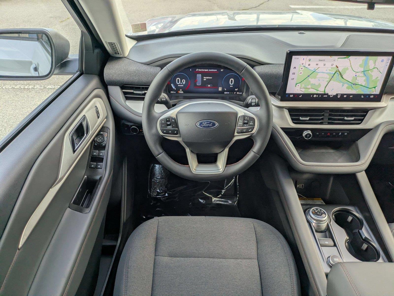 New 2026 Space White Metallic Ford Active image 28