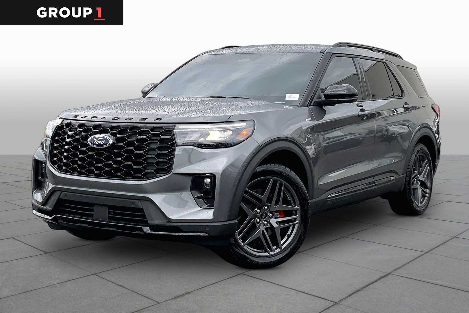 2025 Ford Explorer ST-LINE RWD (PL535)'s photo