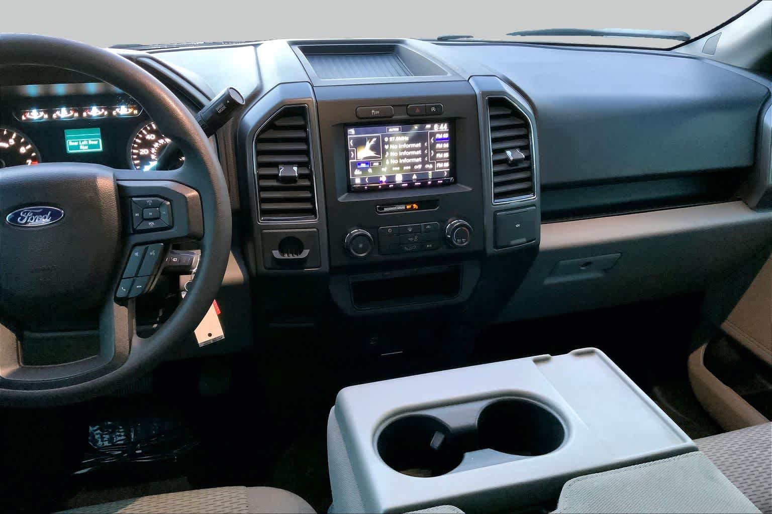 Used 2018 Oxford White Ford XLT image 7