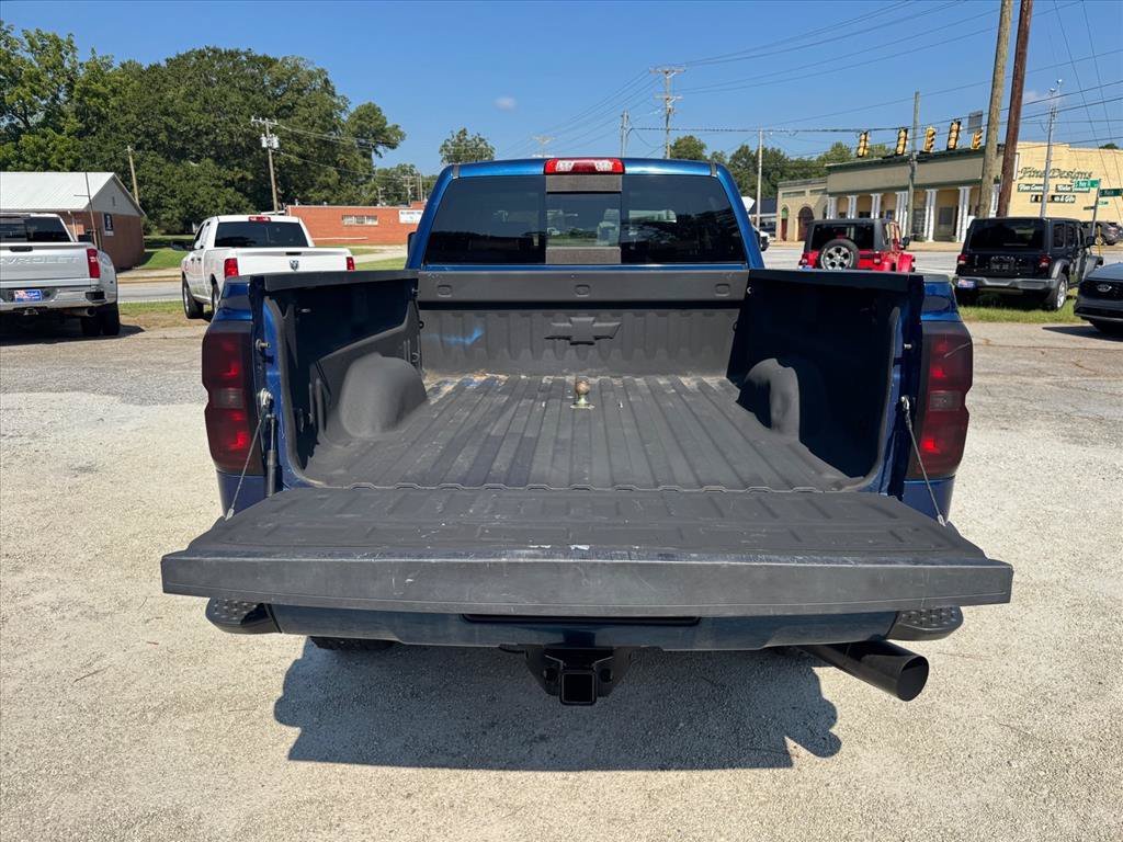 Used 2015 DEEP OCEAN BLUE METALLIC Chevrolet High Country image 10