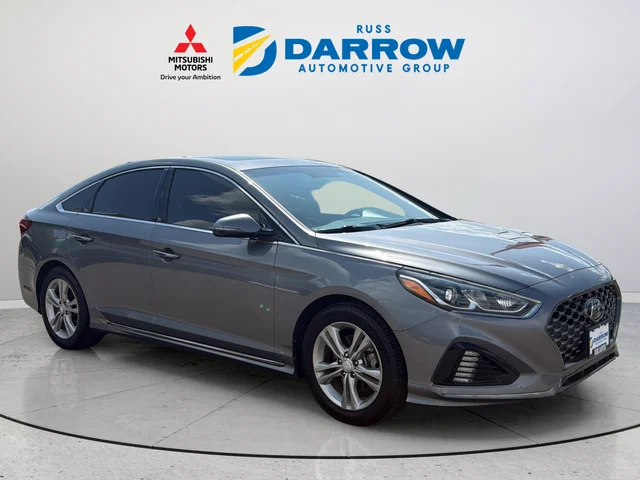 Used 2018 Gray Hyundai Sport image 7