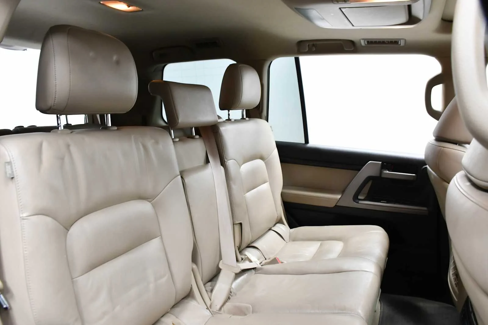 Used 2011 Black Toyota  image 21