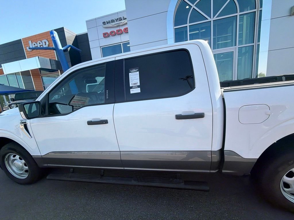 Used 2021 White Ford XLT image 23