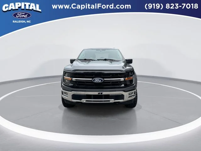 Used 2025 Gray Ford XLT image 3