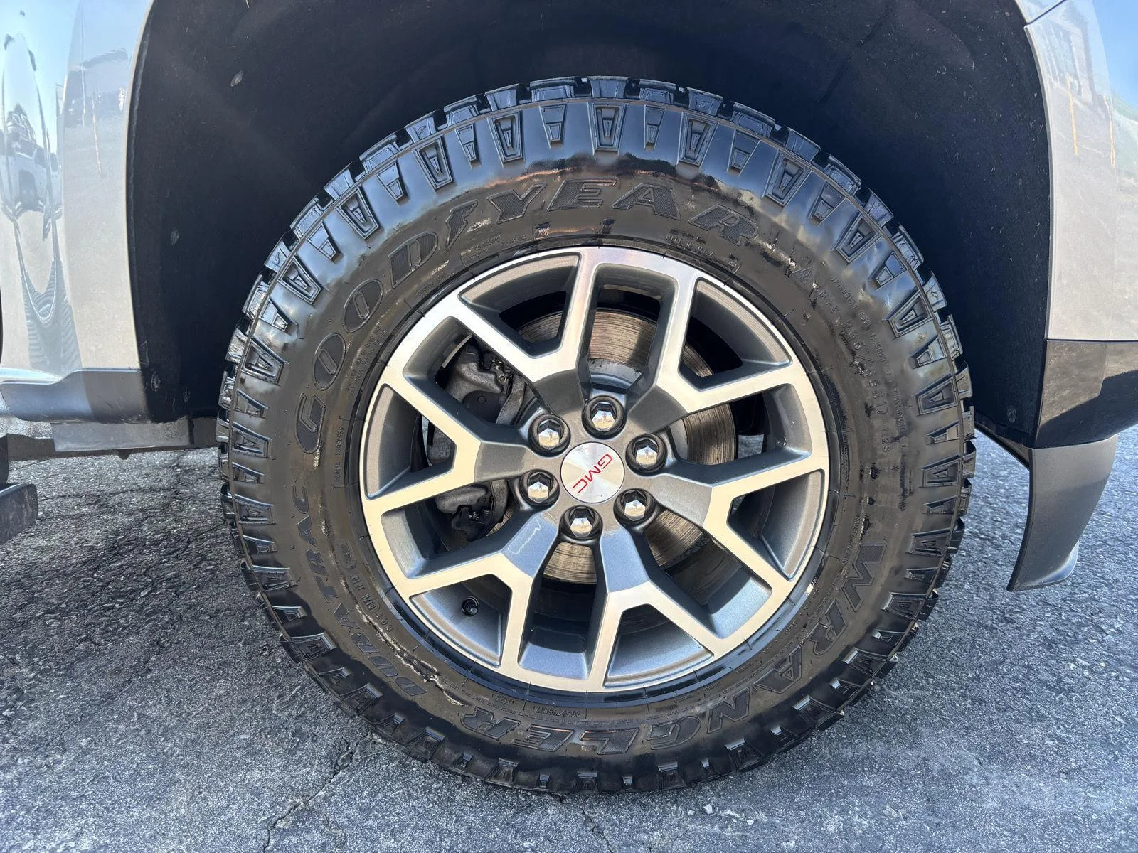 Used 2022 Satin Steel Metallic GMC AT4 - Leather image 9