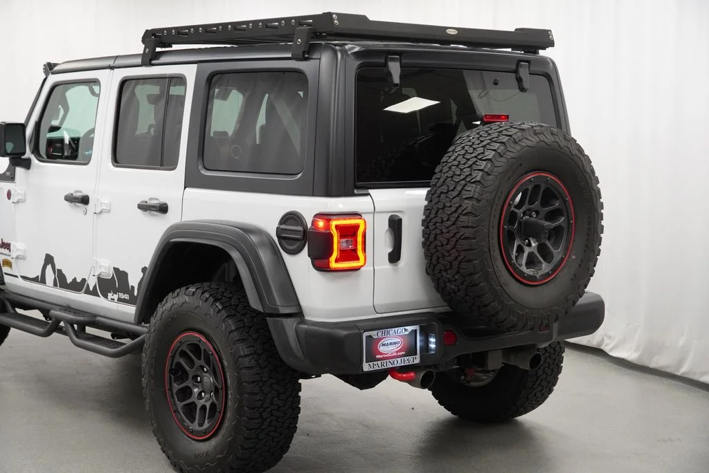 Used 2023 White Jeep Rubicon image 14