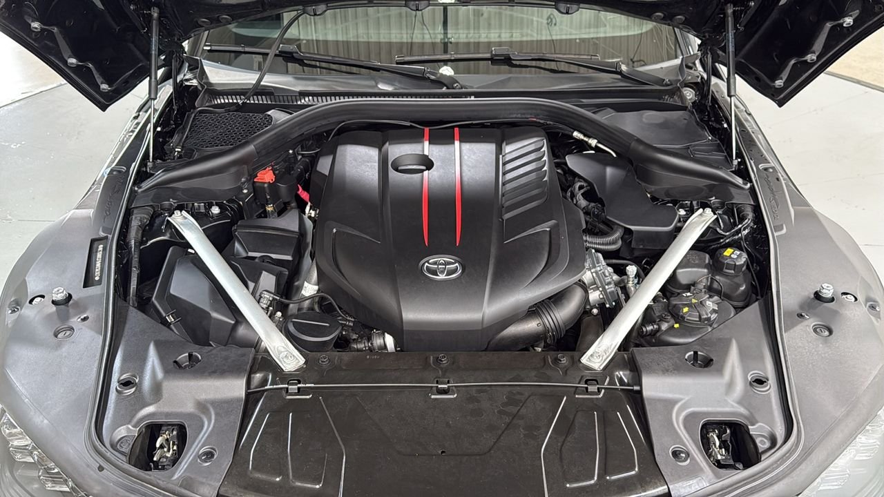 Used 2021  Toyota 3.0 image 24