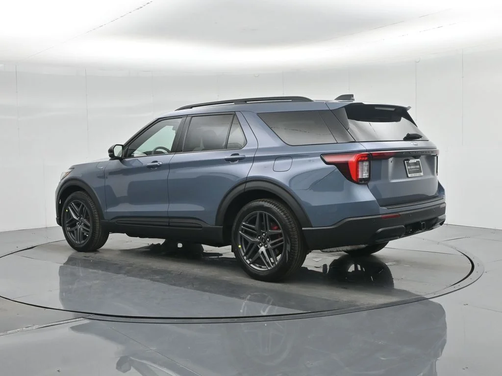 New 2026 Vapor Blue Metallic Ford ST-Line image 6
