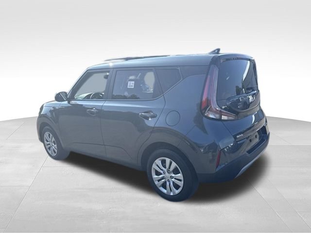 Certified Used 2025 Gray Kia LX image 10