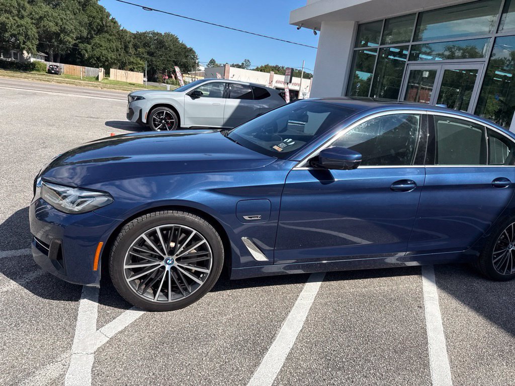 Used 2023 Blue BMW 530e iPerformance image 12