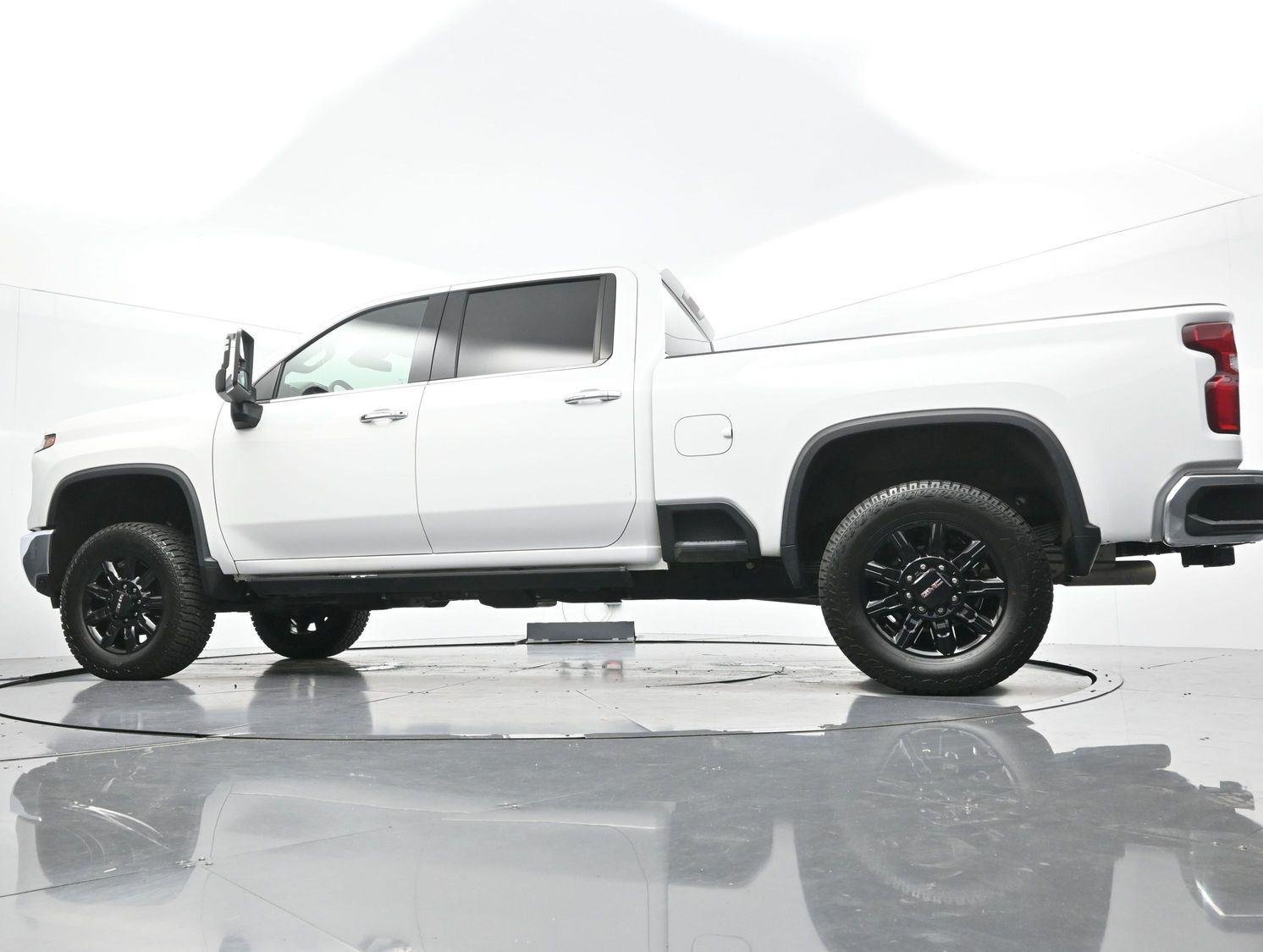 Used 2024 Summit White Chevrolet LTZ image 45