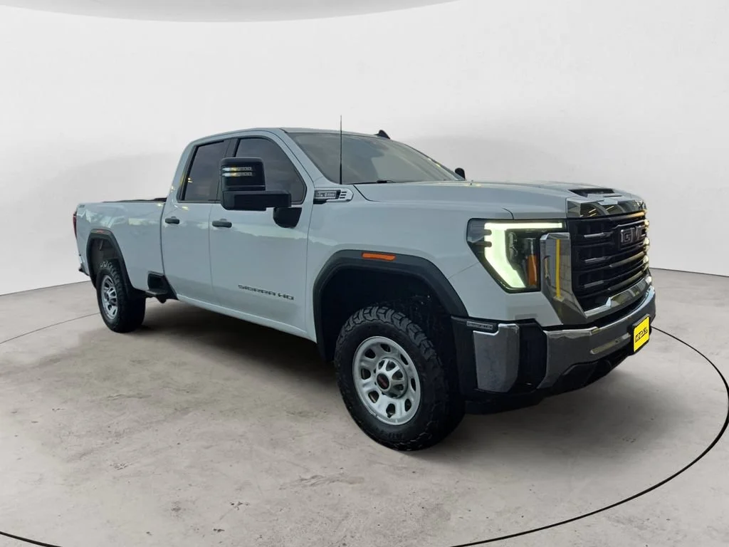 Used 2024 Summit White GMC Pro image 5