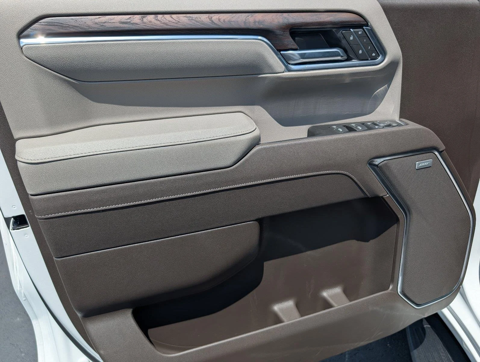 New 2026 Summit White GMC SLT image 15