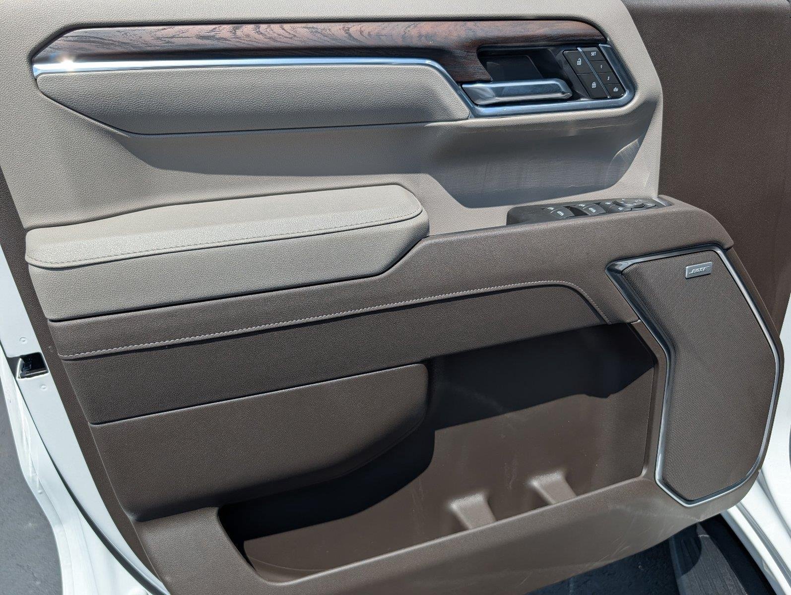 New 2026 Summit White GMC SLT image 15