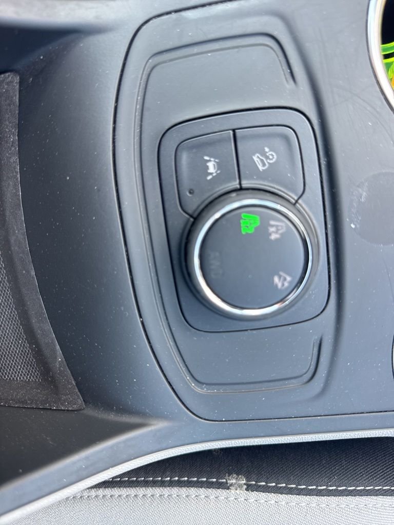 Used 2024 Blue GMC SLE image 31