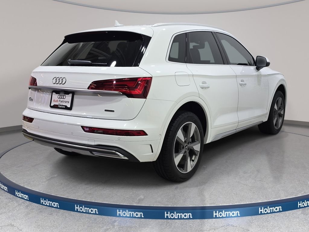 Used 2023 White Audi 40 Prestige image 6