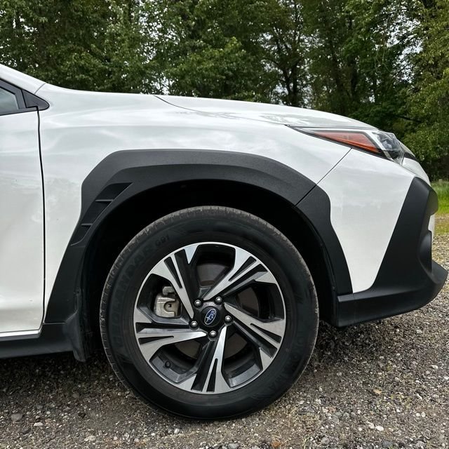 Used 2024 Crystal White Pearl Subaru Premium image 7