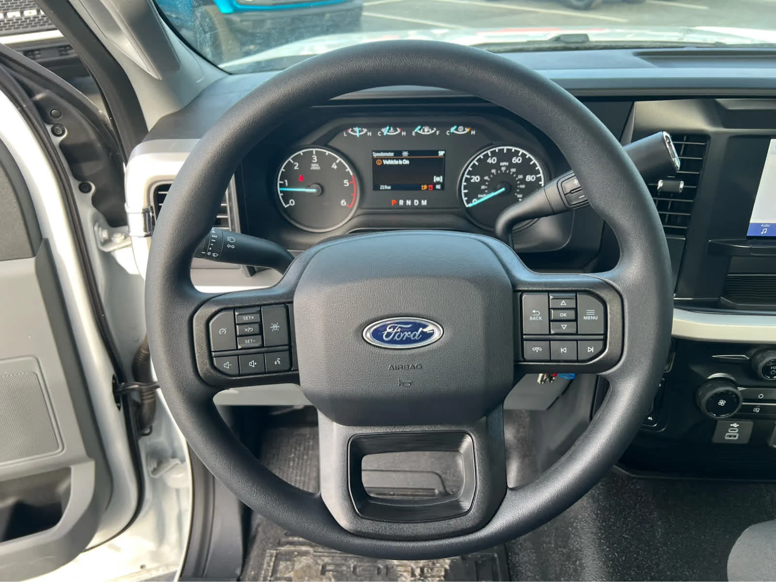 2025 Ford F-350 Super Duty Chassis Cab XL - Photo 29