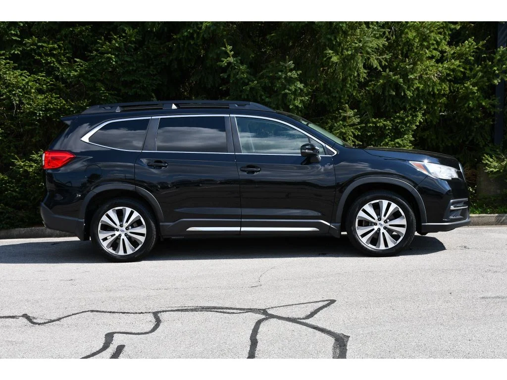 Used 2020 Crystal Black Silica Subaru Limited image 3