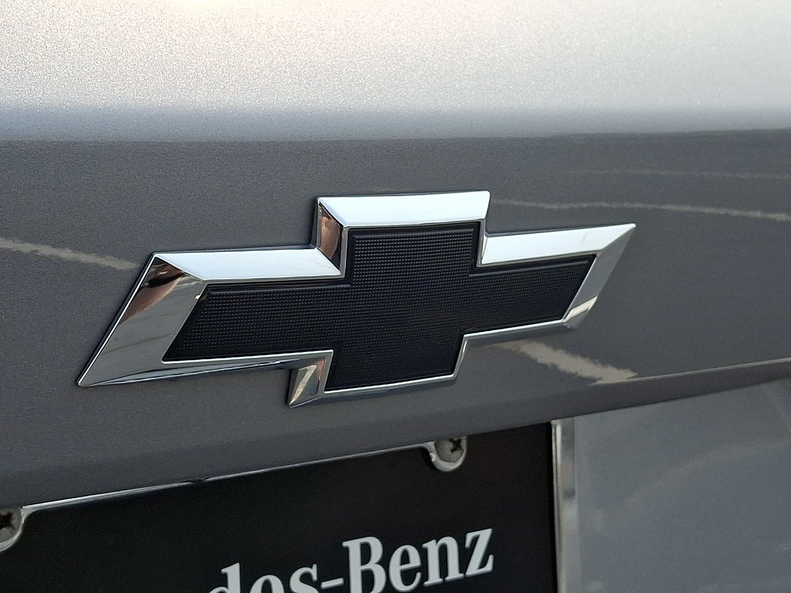 Used 2024 Sterling Gray Metallic - GZB Chevrolet FWD ACTIV image 30