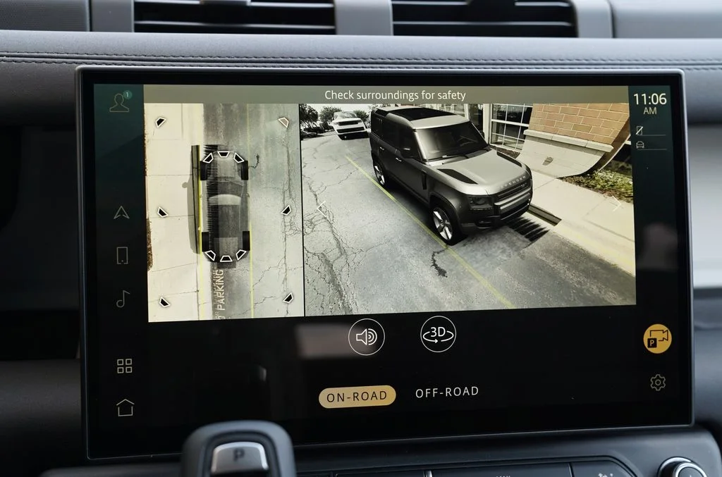 New 2026 Tasman Blue Land Rover X-Dynamic SE image 27