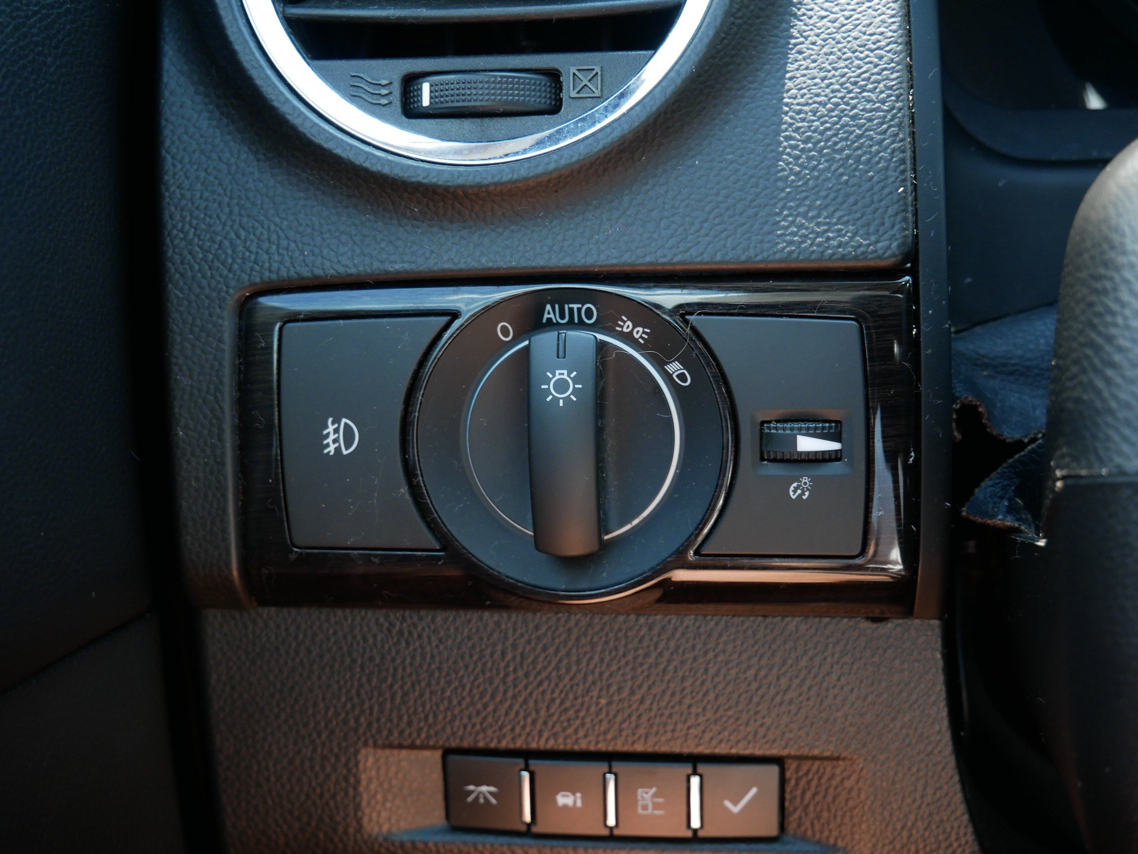 Used 2013 Cyber Gray Metallic Chevrolet LS image 25