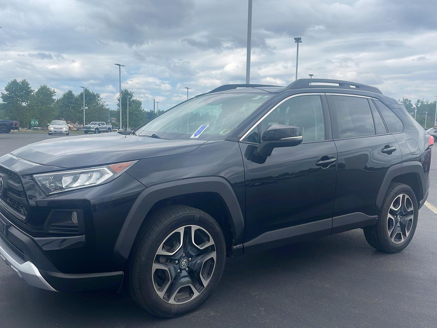 Used 2019 Midnight Black Metallic Toyota Adventure image 8