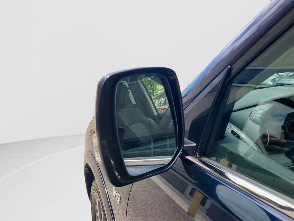 Used 2022 Blue Nissan SL image 27
