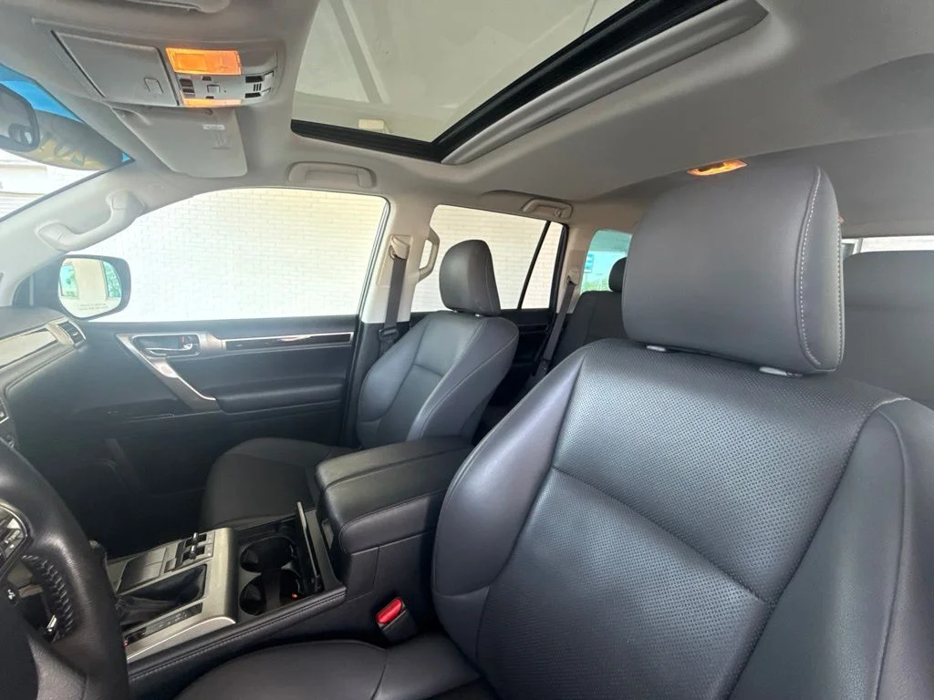 Used 2019 Silver Lexus 460 image 27